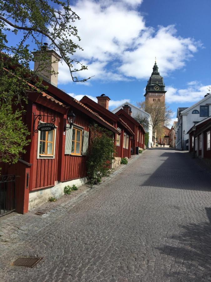 Pensionat Gyllenhjelmsgatan Strängnäs Buitenkant foto